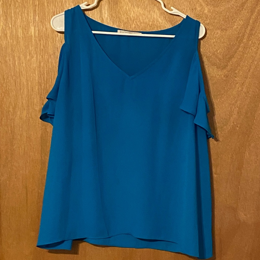 Violet + Claire Cold-Shoulder